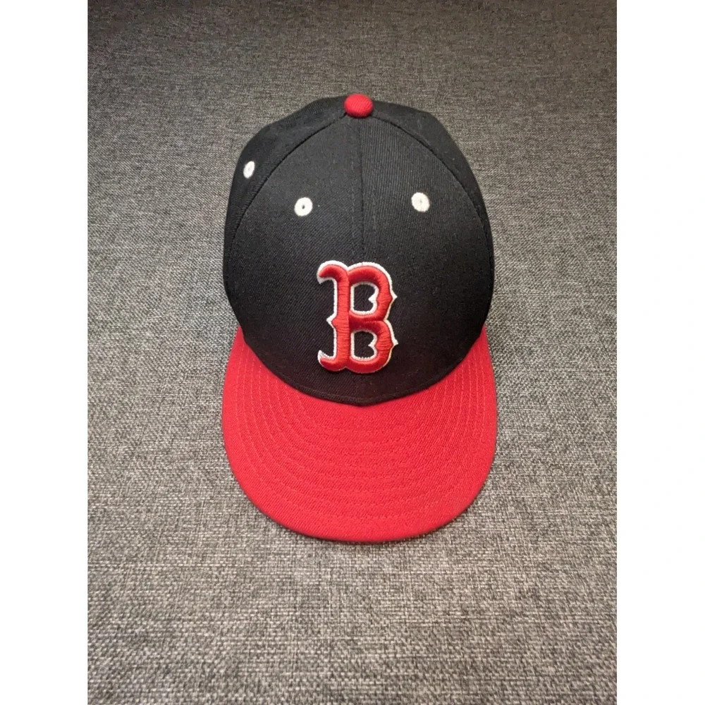 New Era Boston Red Sox Baseball Hat Cap MLB Adult Fitted 7 3/8 Red Brim Edition‎